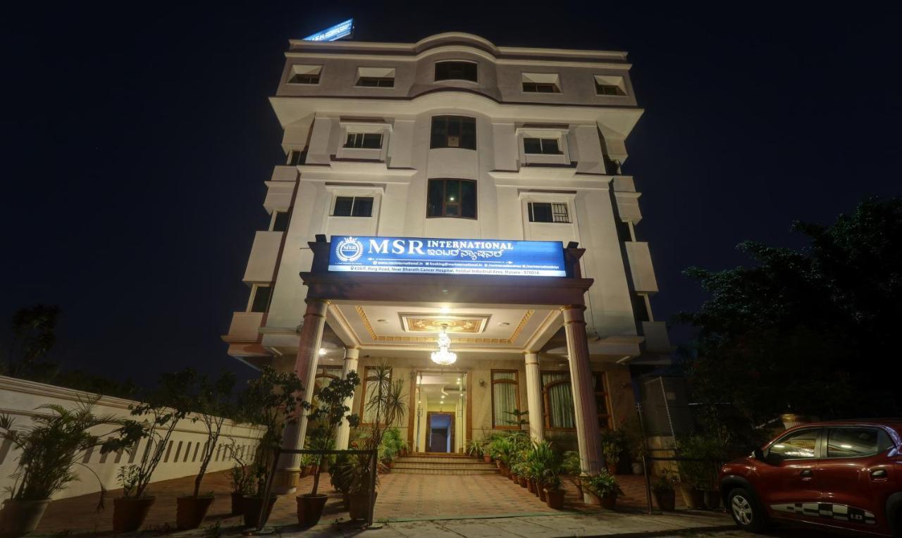 Treebo Trend Msr International - Hebbal Hotel Mysore Buitenkant foto