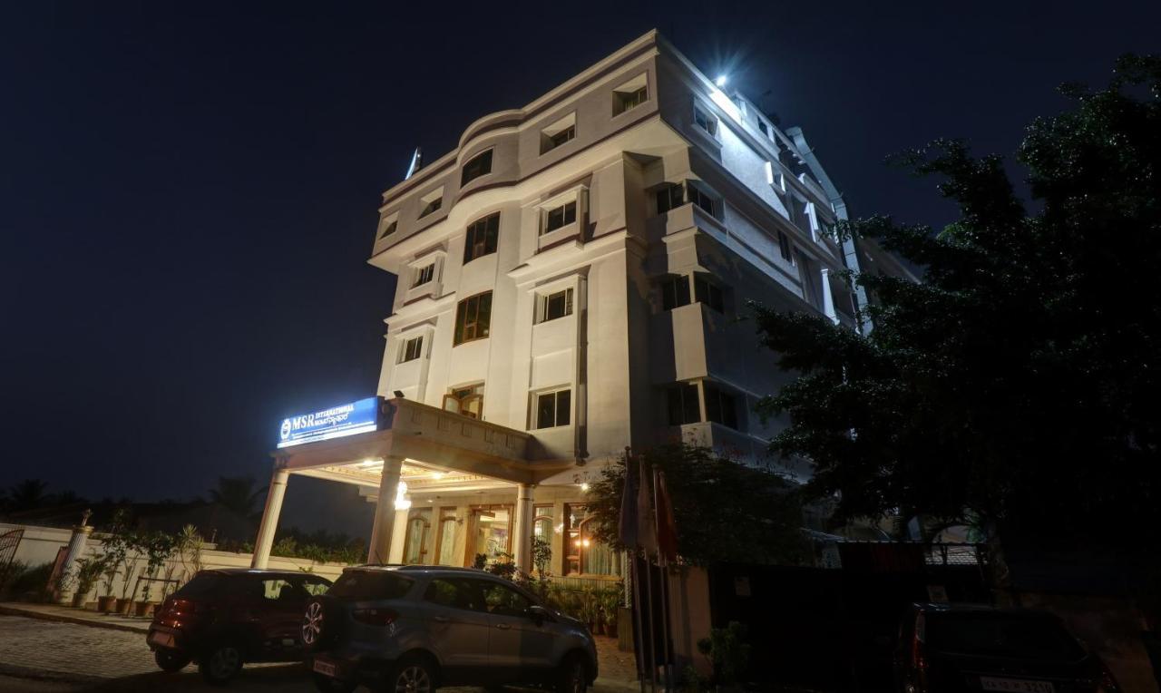 Treebo Trend Msr International - Hebbal Hotel Mysore Buitenkant foto