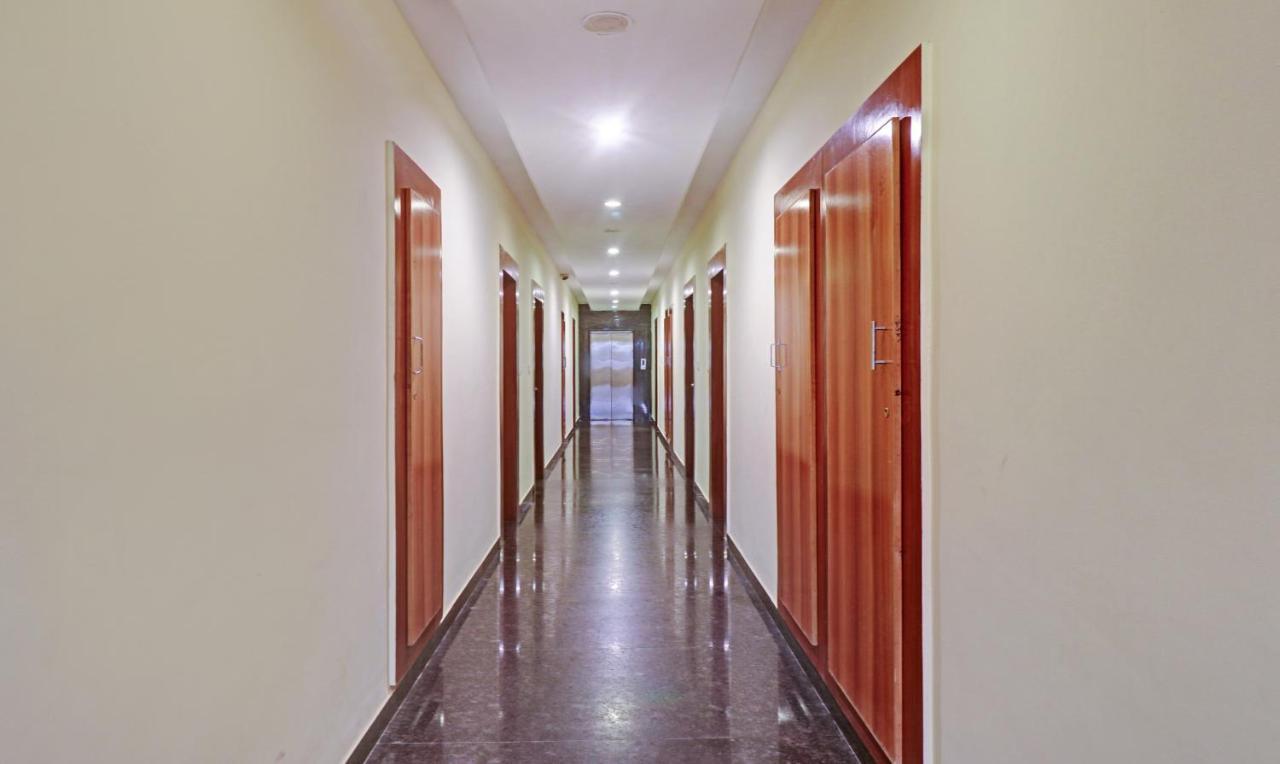 Treebo Trend Msr International - Hebbal Hotel Mysore Buitenkant foto