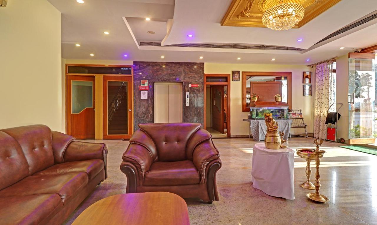 Treebo Trend Msr International - Hebbal Hotel Mysore Buitenkant foto